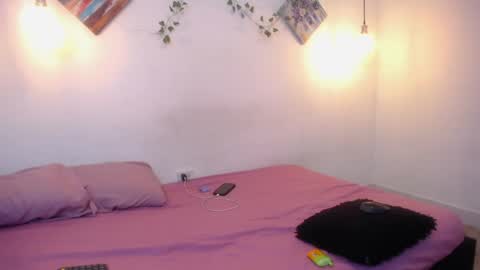 Snapshot of mikaza_akerman chatting on 2, 6, 2026 mikaza online show from 2, 6, 2026