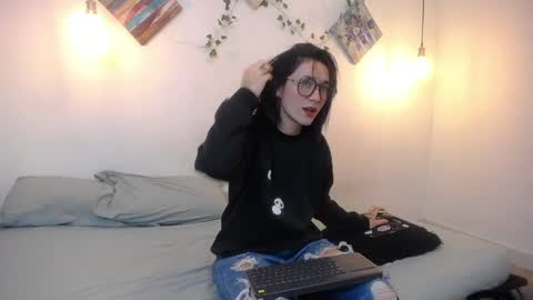 Snapshot of mikaza_akerman chatting on 5, 6, 2026 mikaza online show from 5, 6, 2026