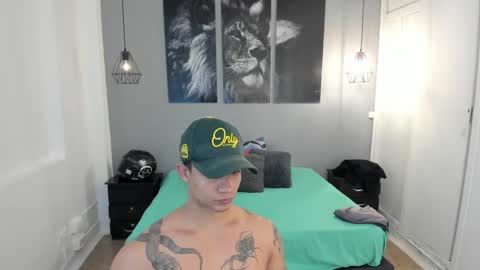 Snapshot of mike2_wills chatting on 3, 12, 2024 Mike2 wills online show from 3, 12, 2024