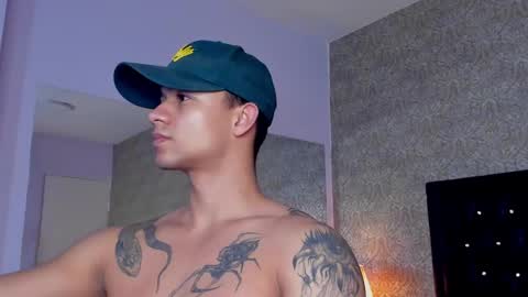 Snapshot of mike2_wills chatting on 3, 12, 2024 Mike2 wills online show from 3, 12, 2024