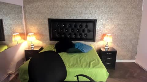 Snapshot of mike2_wills chatting on 5, 12, 2024 Mike2 wills online show from 5, 12, 2024