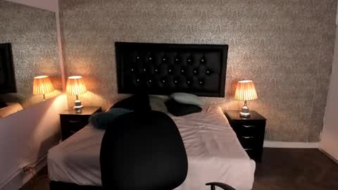 Snapshot of mike2_wills chatting on 10, 12, 2024 Mike2 wills online show from 10, 12, 2024