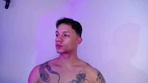 Snapshot of mike2_wills chatting on 14, 12, 2024 Mike2 wills online show from 14, 12, 2024