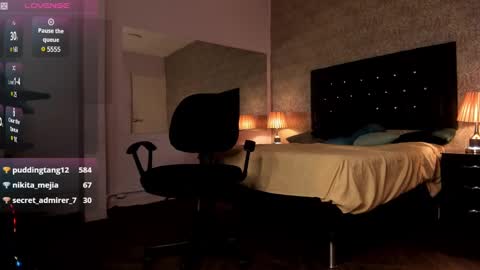 Snapshot of mike2_wills chatting on 24, 12, 2024 Mike2 wills online show from 24, 12, 2024