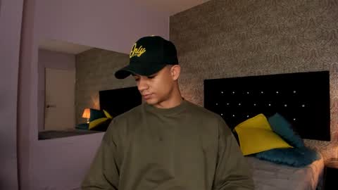 Snapshot of mike2_wills chatting on 18, 1, 2025 Mike2 wills online show from 18, 1, 2025