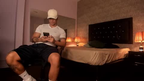 Snapshot of mike2_wills chatting on 24, 1, 2025 Mike2 wills online show from 24, 1, 2025