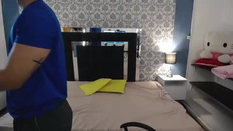 Snapshot of mike2_wills chatting on 24, 2, 2025 Mike2 wills online show from 24, 2, 2025