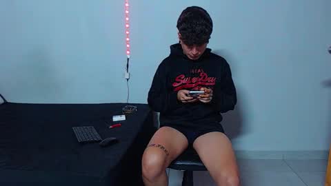 Mike IMDEPENDIENT MODEL online show from 12, 10, 2025