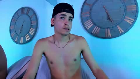 Mike 0233 online show from 5, 1, 2025