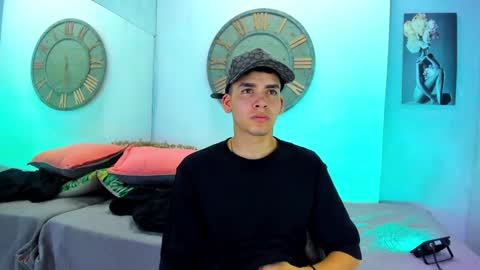 Mike 0233 online show from 28, 1, 2025