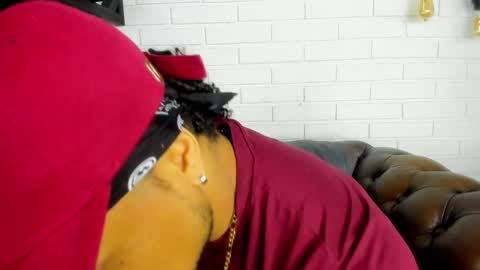 Snapshot of mike_estevess chatting on 28, 1, 2025 online show from 28, 1, 2025