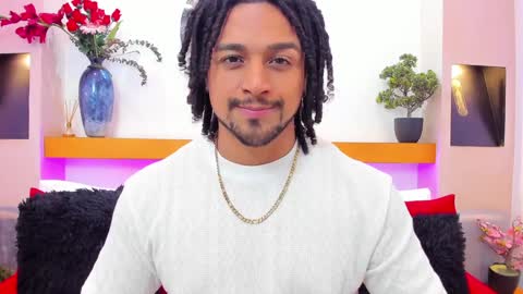 Snapshot of mike_estevess chatting on 30, 1, 2025 online show from 30, 1, 2025