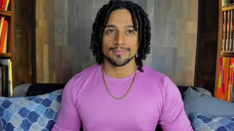 Snapshot of mike_estevess chatting on 4, 2, 2025 online show from 4, 2, 2025