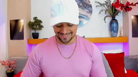 Snapshot of mike_estevess chatting on 19, 2, 2025 online show from 19, 2, 2025