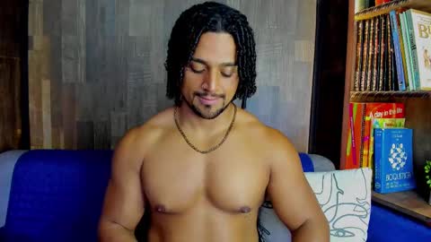 Snapshot of mike_estevess chatting on 22, 2, 2025 online show from 22, 2, 2025