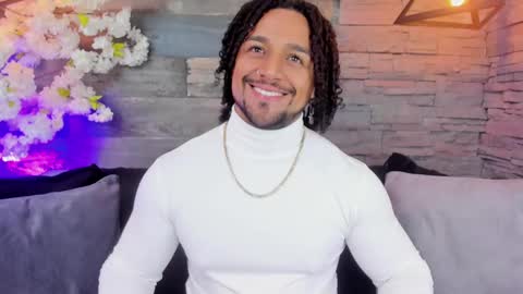 Snapshot of mike_estevess chatting on 23, 2, 2025 online show from 23, 2, 2025