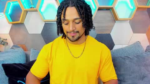 Snapshot of mike_estevess chatting on 2, 3, 2025 online show from 2, 3, 2025