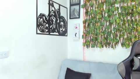 mike kilian1 online show from 30, 1, 2025