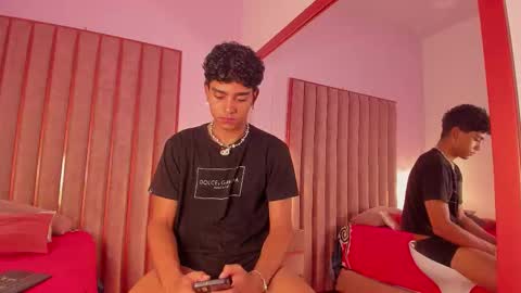 Snapshot of mike_thomsonn chatting on 1, 2, 2026 Mike Thomsonn online show from 1, 2, 2026