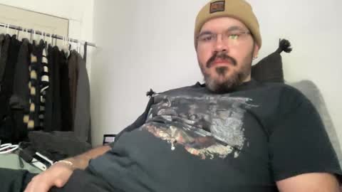 Snapshot of mikeatron2000 chatting on 6, 1, 2025 mikeatron2000 online show from 6, 1, 2025