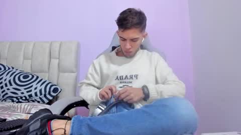 Snapshot of mikebradley15 chatting on 9, 2, 2026 mikebradley15 online show from 9, 2, 2026