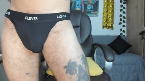 mikee_scooth online show from 23, 12, 2024