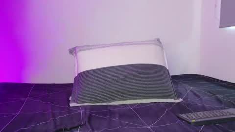 mikegaitan1 online show from 28, 3, 2026