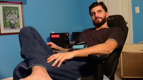 mikehawk1589 online show from 10, 1, 2025