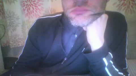 Snapshot of mikehockishuge9 chatting on 22, 1, 2025 mikehockishuge9 online show from 22, 1, 2025