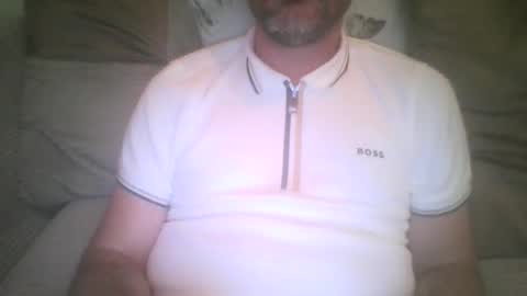 Snapshot of mikehockishuge9 chatting on 27, 9, 2025 mikehockishuge9 online show from 27, 9, 2025