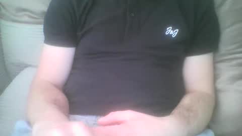 Snapshot of mikehockishuge9 chatting on 11, 10, 2025 mikehockishuge9 online show from 11, 10, 2025