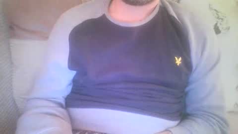 Snapshot of mikehockishuge9 chatting on 18, 10, 2025 mikehockishuge9 online show from 18, 10, 2025