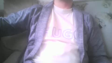 Snapshot of mikehockishuge9 chatting on 11, 1, 2026 mikehockishuge9 online show from 11, 1, 2026