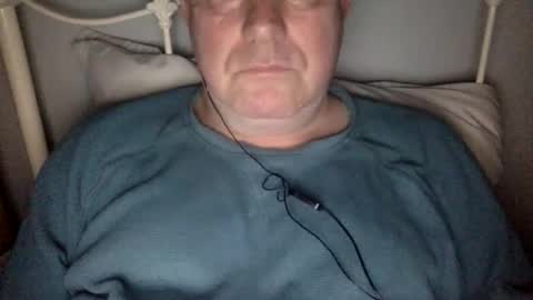 Snapshot of mikenewman123 chatting on 20, 10, 2025 mikenewman123 online show from 20, 10, 2025