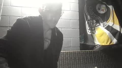 Snapshot of mikenquinn chatting on 16, 6, 2026 mikenquinn online show from 16, 6, 2026