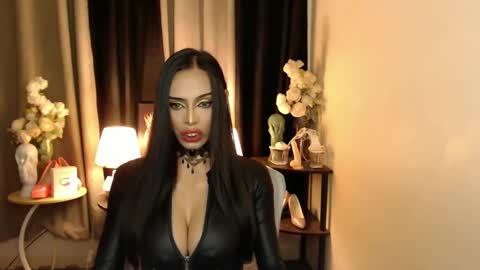 Mistress MikeyAlawi online show from 17, 2, 2025