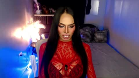 Mistress MikeyAlawi online show from 17, 6, 2026