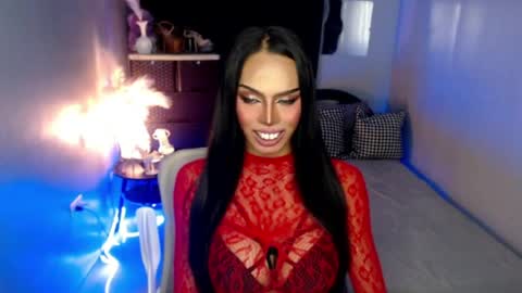 Mistress MikeyAlawi online show from 2, 7, 2026