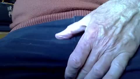 Snapshot of mikeybed chatting on 23, 9, 2025 mikeybed online show from 23, 9, 2025