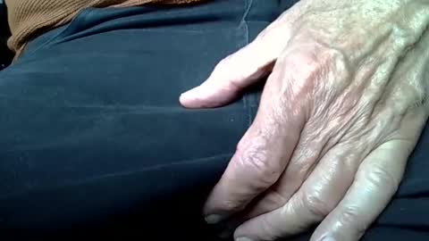 Snapshot of mikeybed chatting on 7, 10, 2025 mikeybed online show from 7, 10, 2025