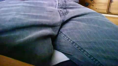 Snapshot of mikeybed chatting on 19, 1, 2026 mikeybed online show from 19, 1, 2026