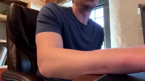 Snapshot of mikeydubs10 chatting on 1, 5, 2026 mikeydubs10 online show from 1, 5, 2026