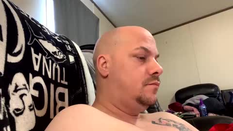 mikeylikesit2222 online show from 3, 1, 2025