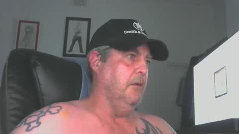 Snapshot of mikeyomalley73999 chatting on 21, 10, 2025 mikeyomalley73999 online show from 21, 10, 2025