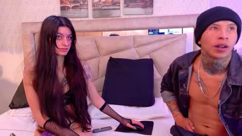 Mike  Sara online show from 1, 12, 2025