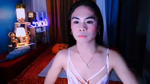 Mikhayla and Zeus online show from 31, 1, 2025