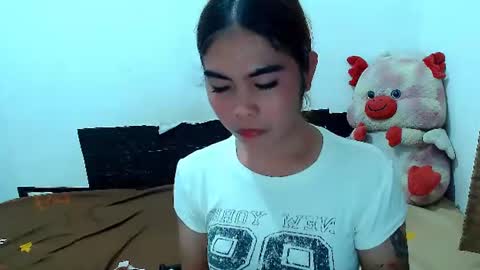 Mikhayla and Zeus online show from 12, 6, 2026