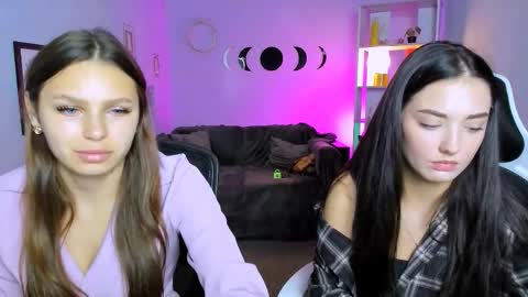 Snapshot of miki_nikki chatting on 10, 9, 2025 Miki online show from 10, 9, 2025