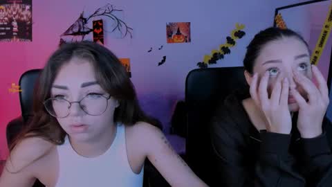 Snapshot of miki_nikki chatting on 4, 11, 2025 Miki online show from 4, 11, 2025