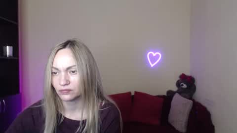 Adalina online show from 4, 4, 2026